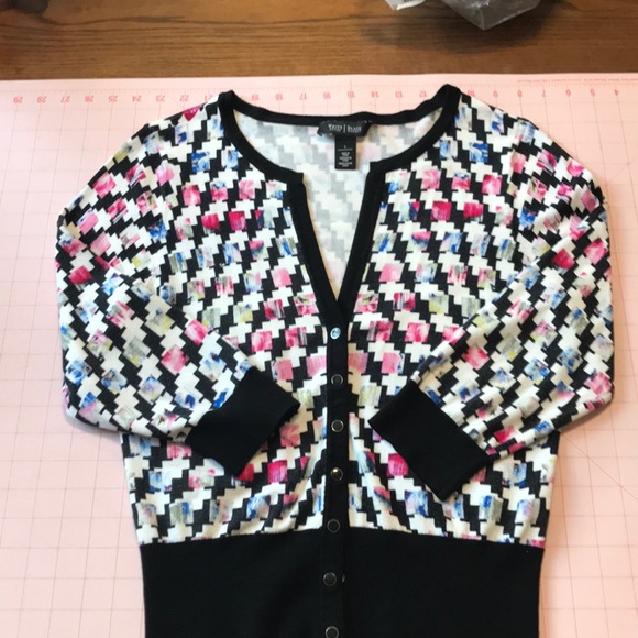 White House Black Market Sweaters - White House Black Market cardigan sweater size L White House Black Market Sweaters - White House Black Market cardigan sweater size L